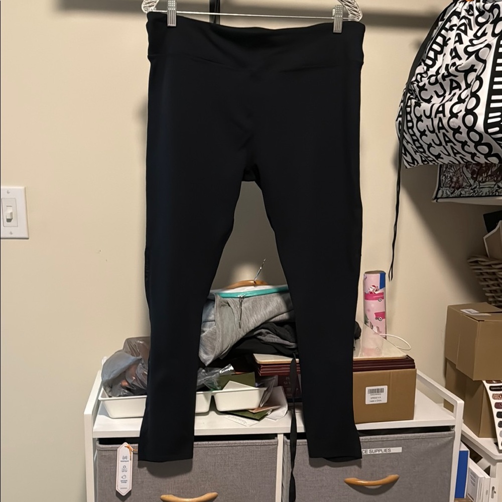 Fabletics Black Leggings Sleek see thru Bottoms